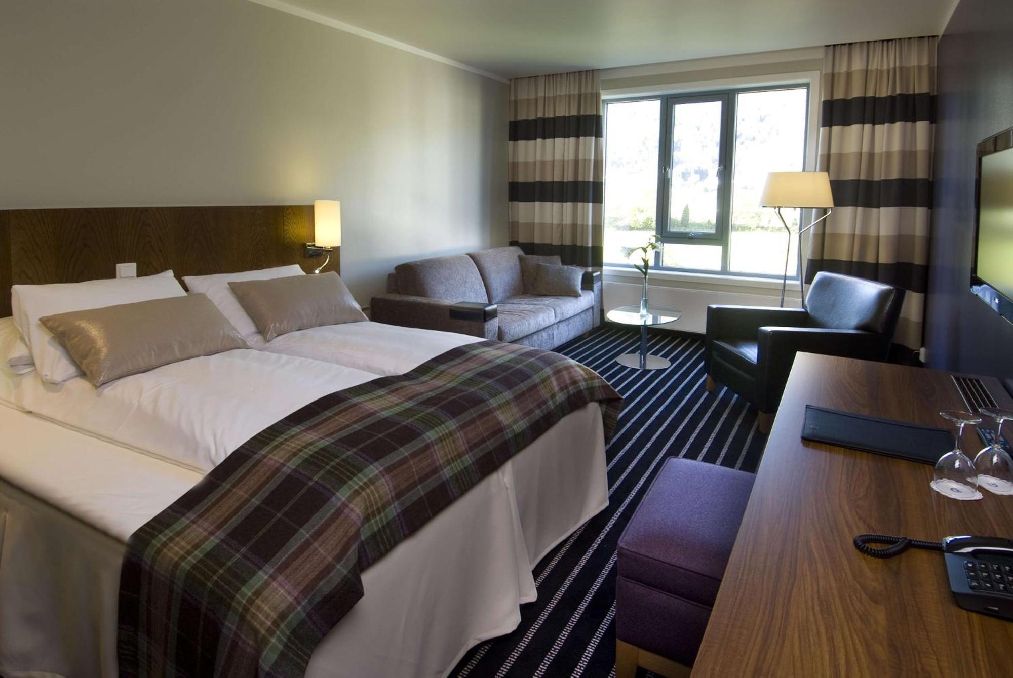 Scandic Sunnfjord Hotel & Spa Ферде Екстер'єр фото